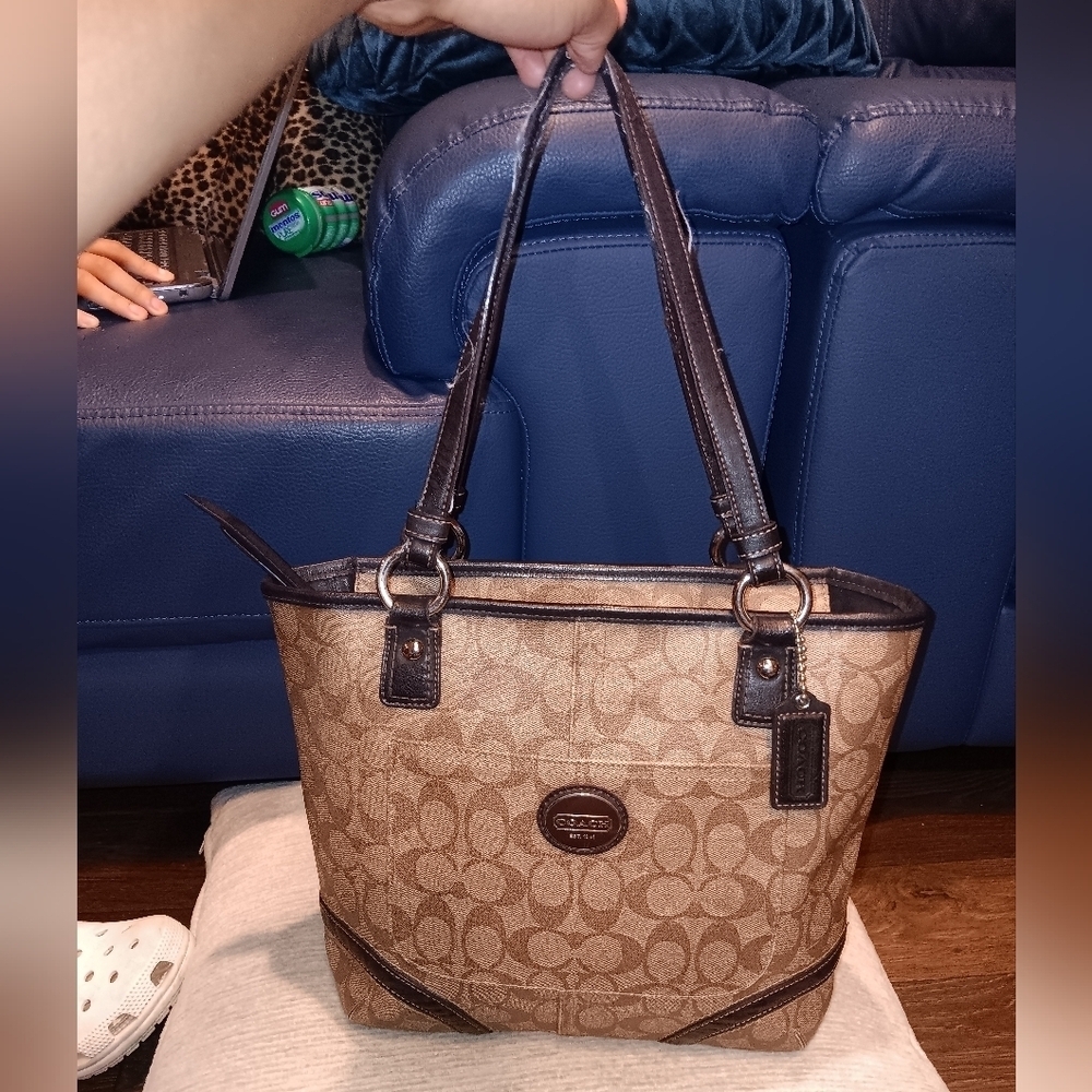 Coach Heritage Peyton Brown Tote Bag